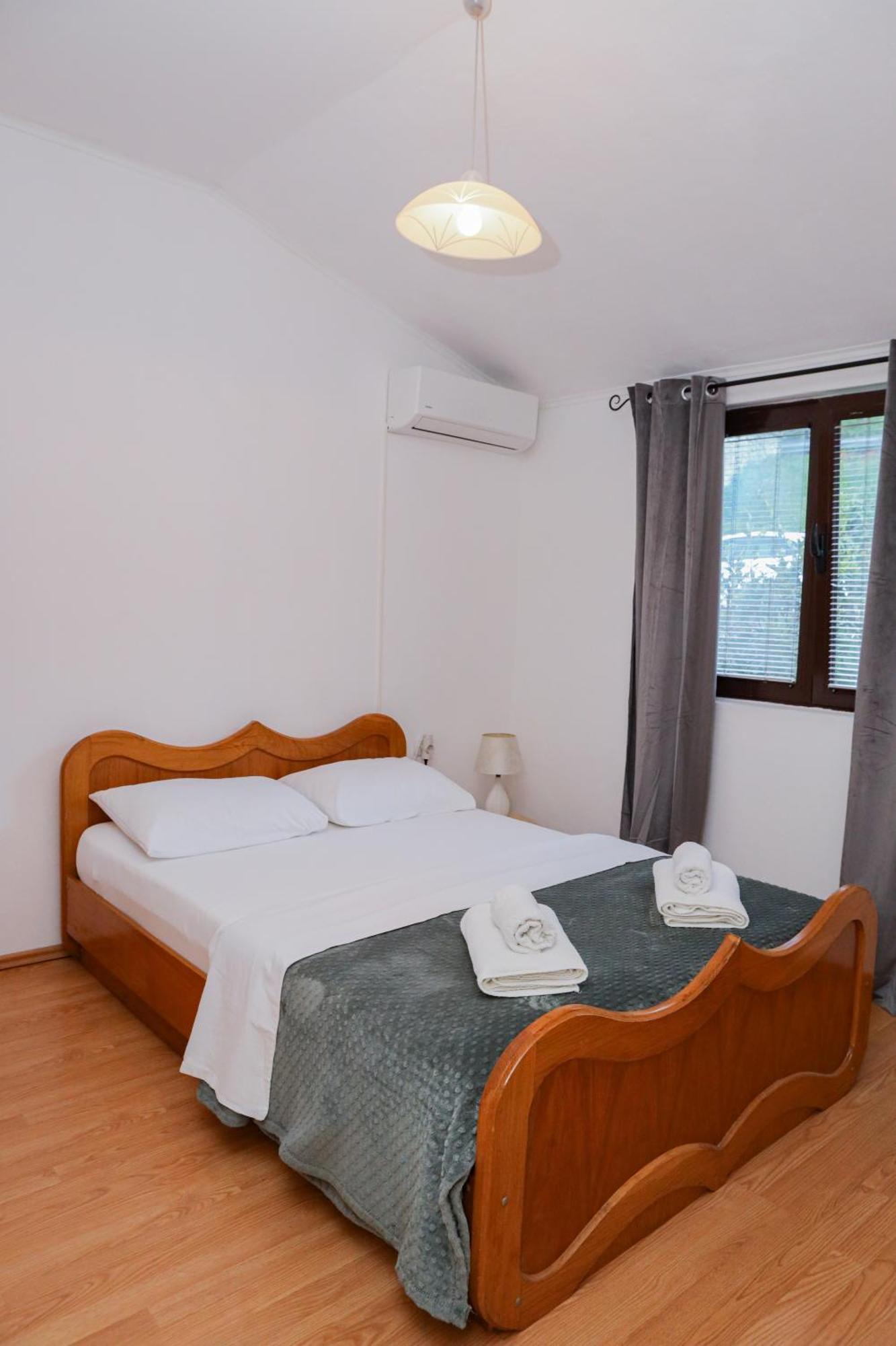 3-Bedroom Apartment With Panoramic Bay Views Kotor Exteriér fotografie