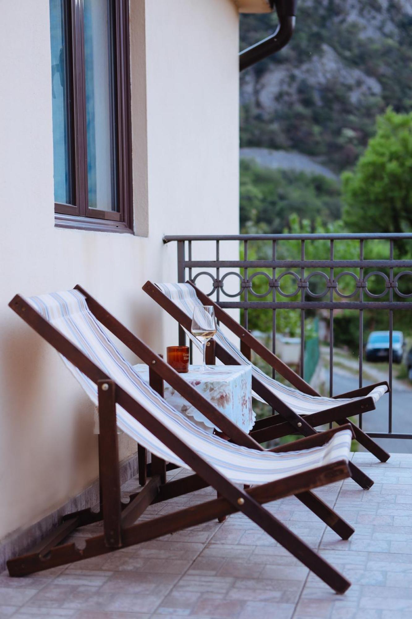 3-Bedroom Apartment With Panoramic Bay Views Kotor Exteriér fotografie